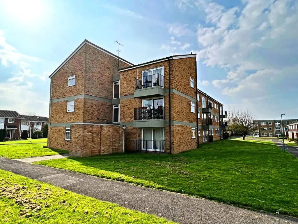 Flat Golden Vale in Tewkesbury