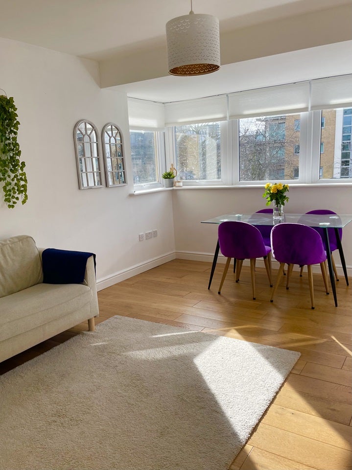 Flat Tuppy Street in Greater London