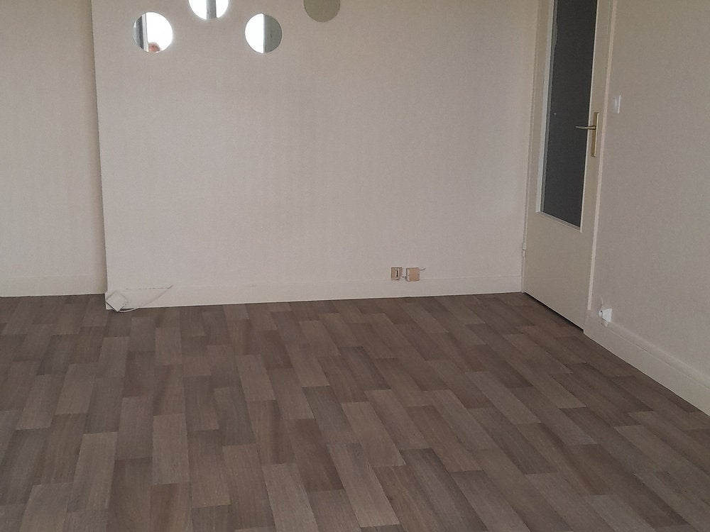 Flat Rue de la Varenne in Saint-Maur-des-Fossés