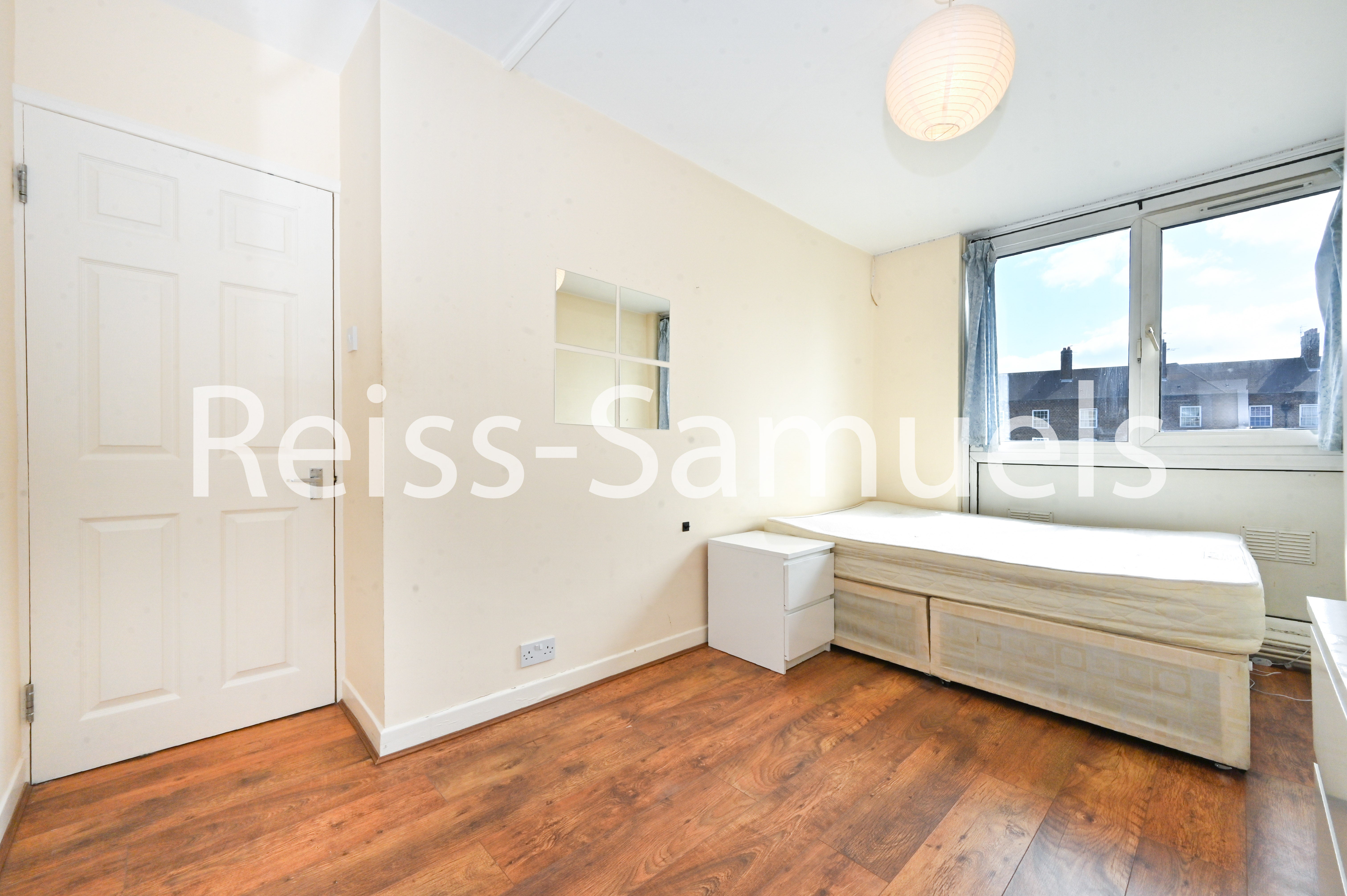 Flat Bath Terrace in Greater London