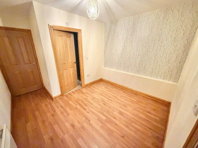 Flat Ward's End in Calderdale