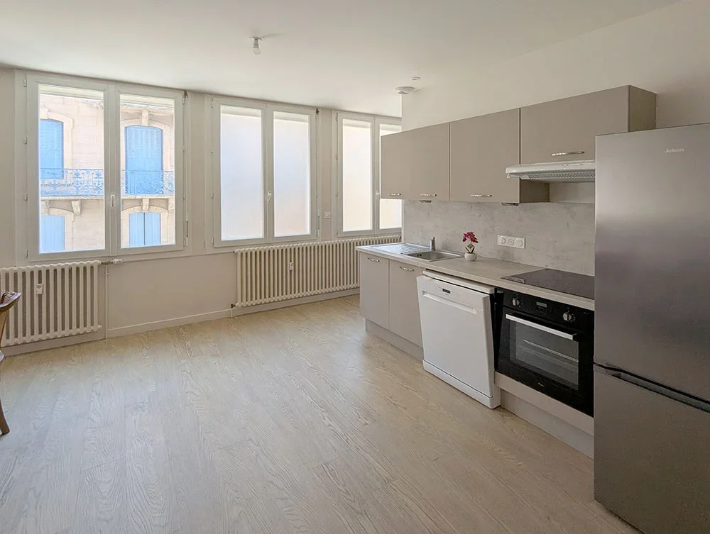 Flat Rue Alsace Lorraine in Millau