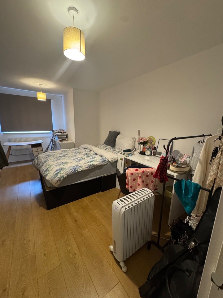 Flat Penton Place in Greater London