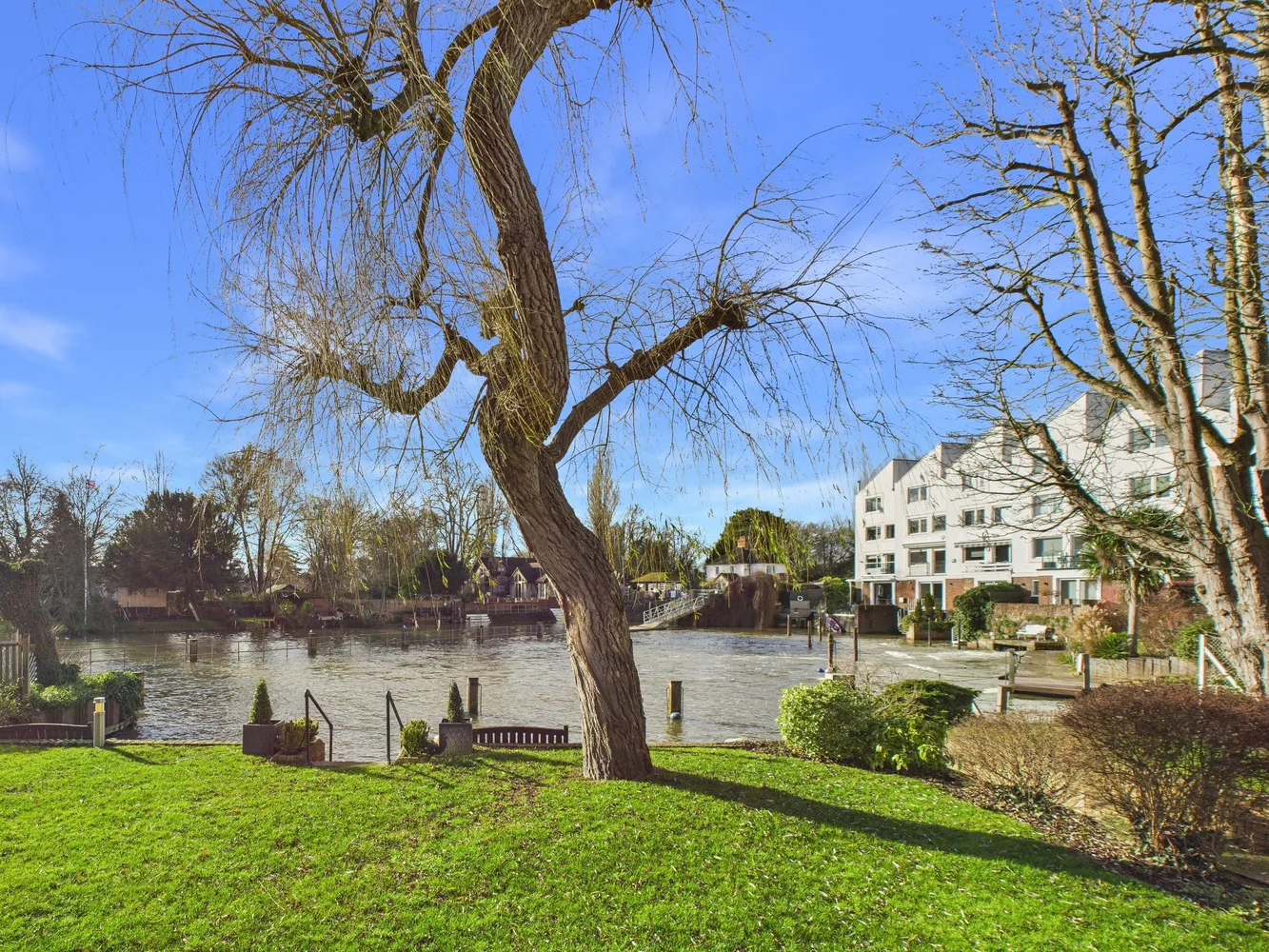 Flat Mill Road in Marlow