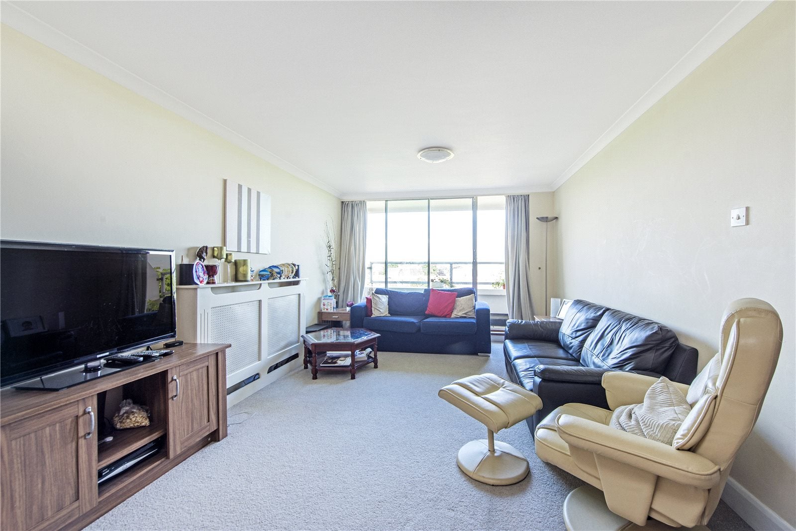 Flat Putney Hill in Greater London