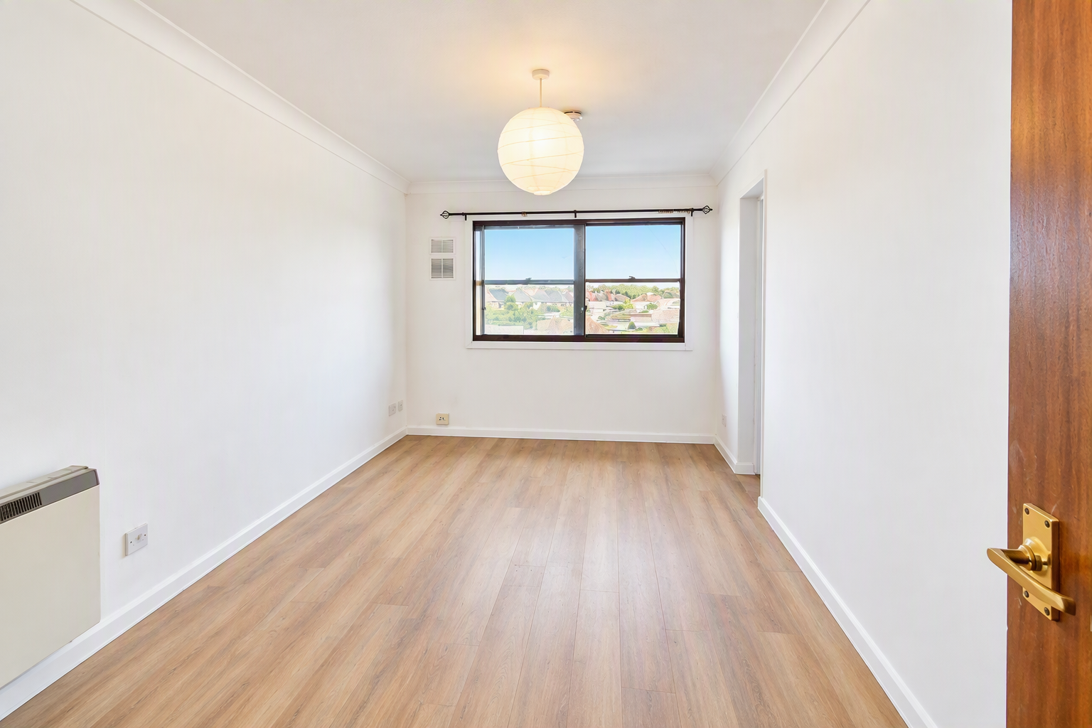 Flat Gibson Close in Greater London