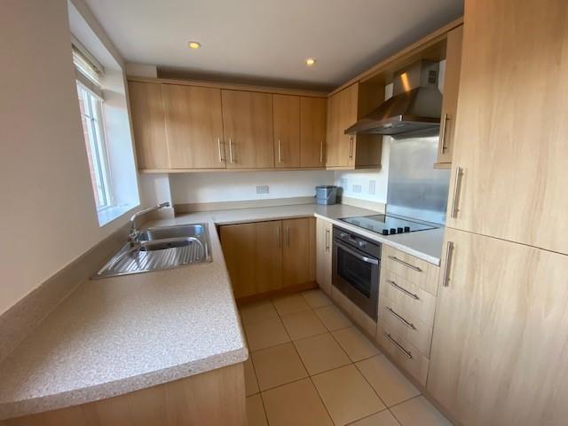 Flat Sandy Lane in Woking