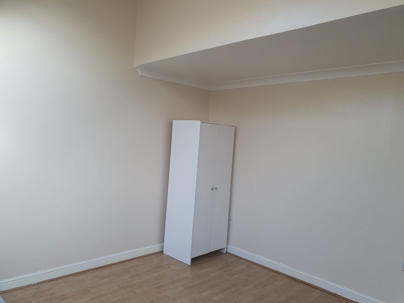 Room Starbuck Close in Greater London