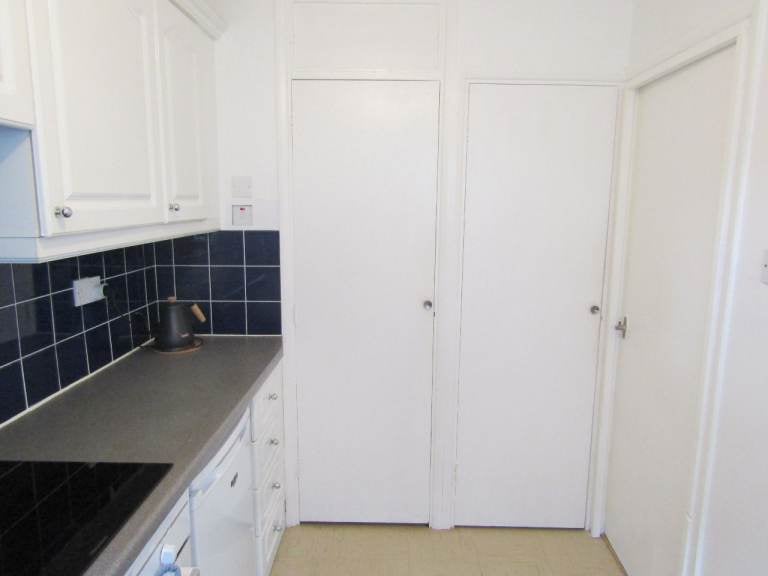 Flat Gandhi Close in Greater London