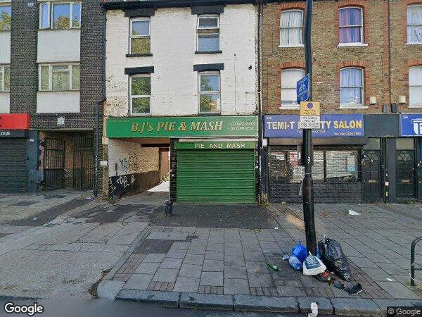Flat Barking Road in Greater London