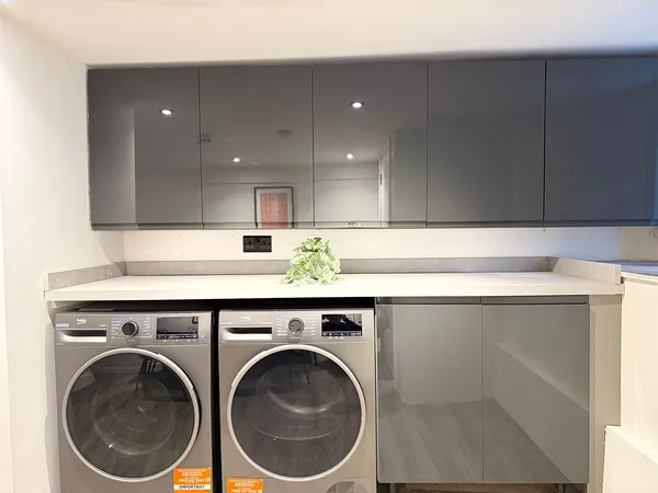 Flat Douglas Road in Maidstone