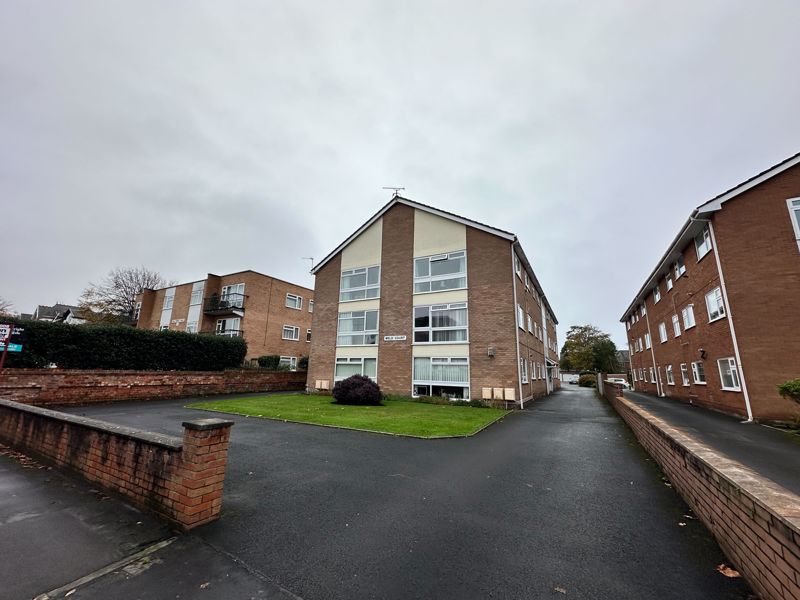 Flat Weld Road in Southport
