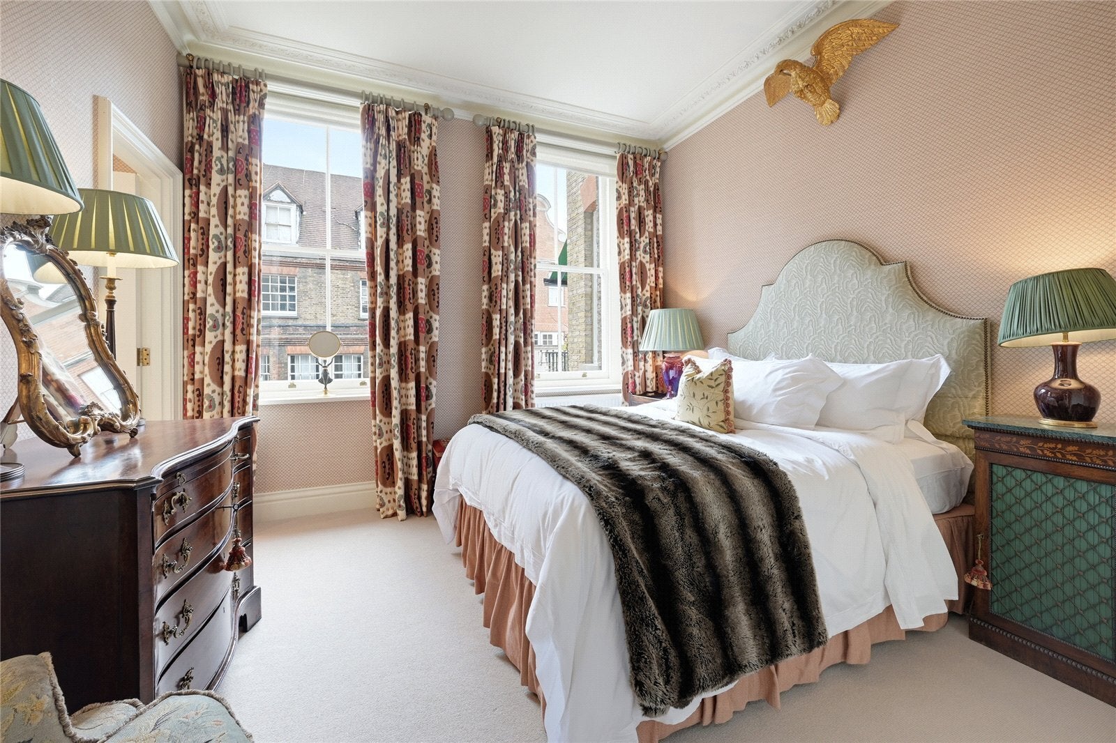 Flat South Audley Street in City of Westminster