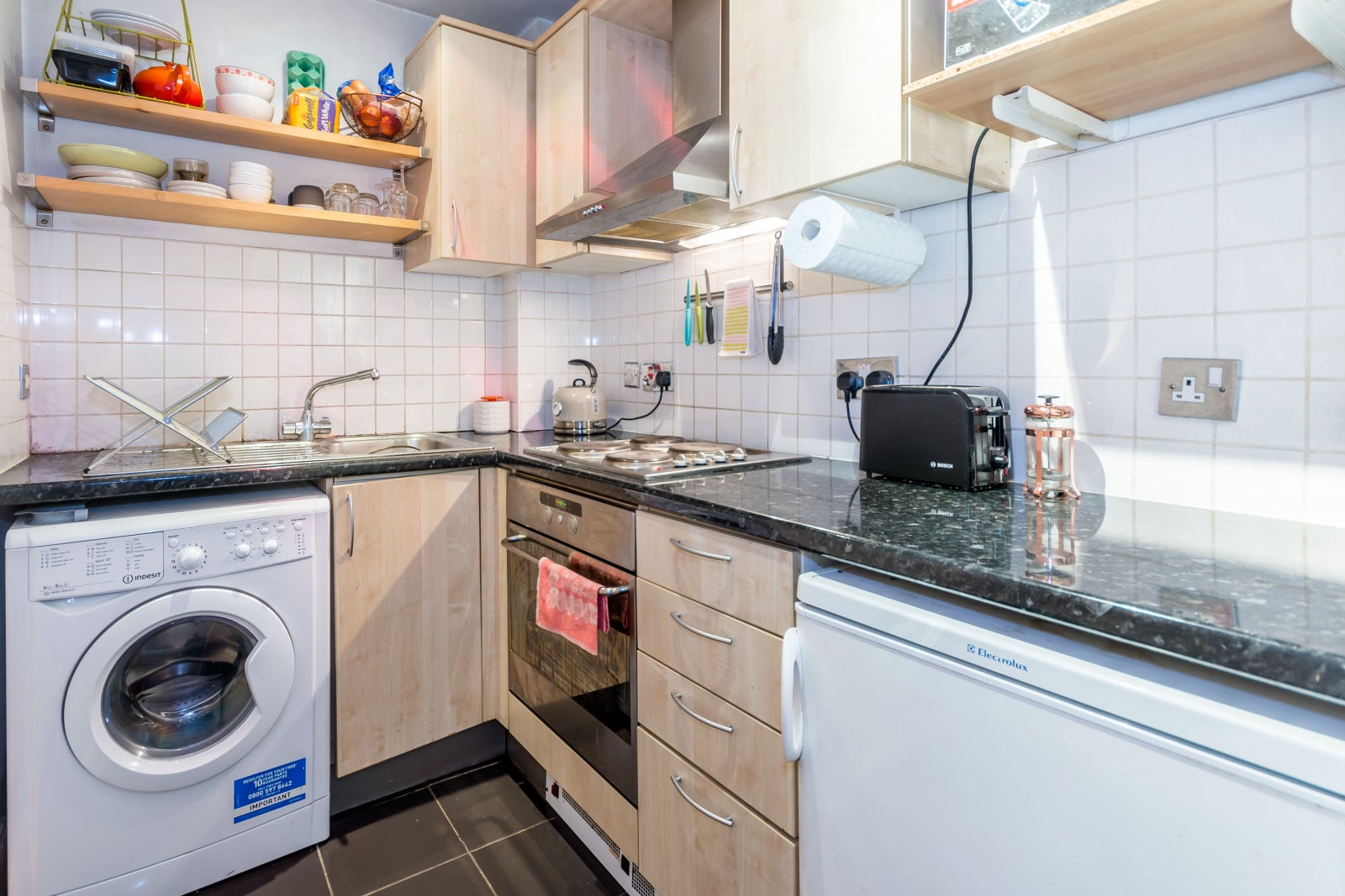 Flat Adelina Grove in Greater London