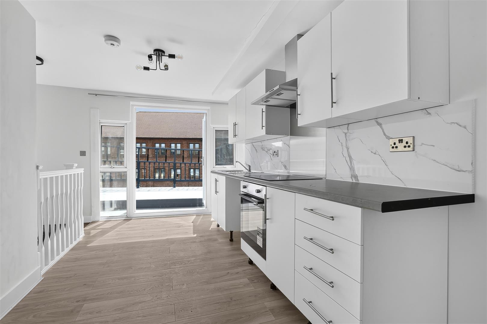 Flat Lant Street in Greater London