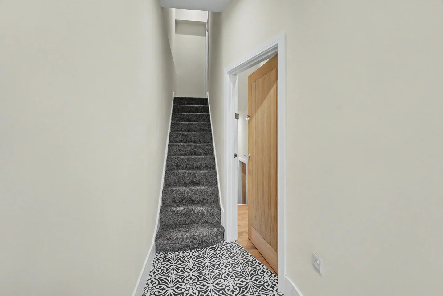 Flat Rectory Road in Greater London