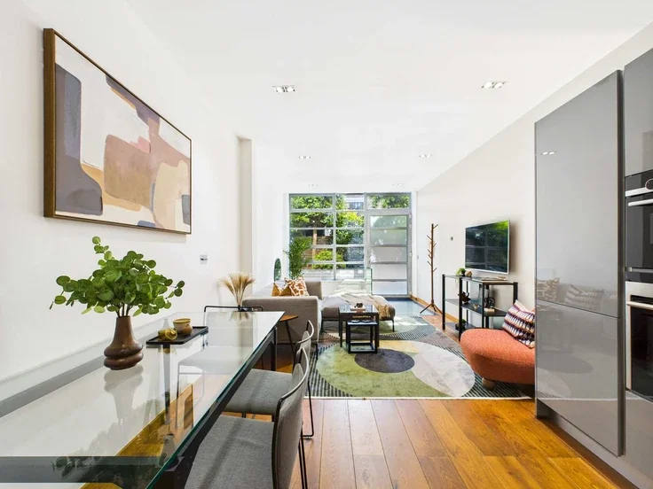 Flat Bayham Street in Greater London