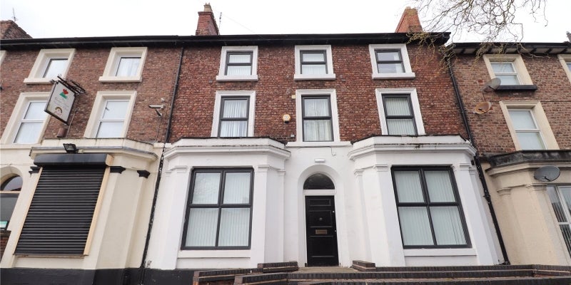 Flat Derby Lane in Liverpool