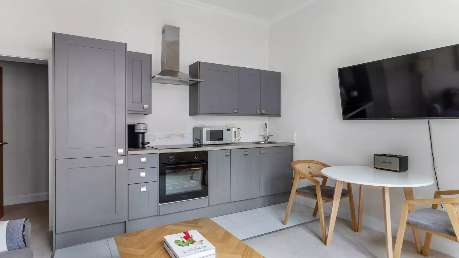 Flat Nottingham Street in City of Westminster