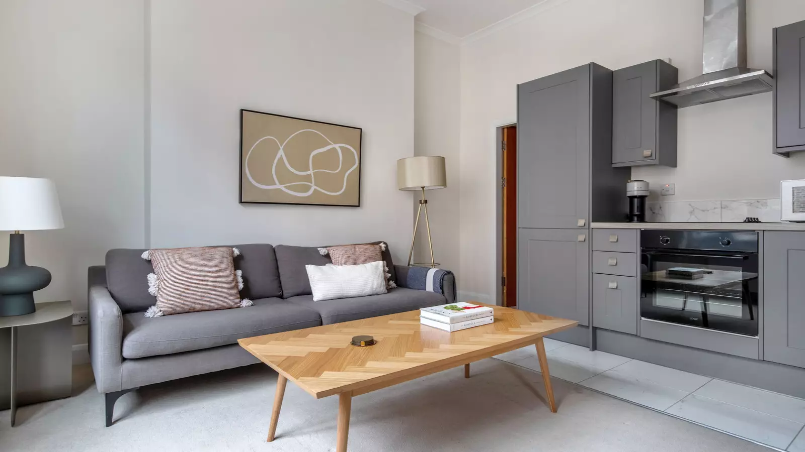 Flat Nottingham Street in City of Westminster
