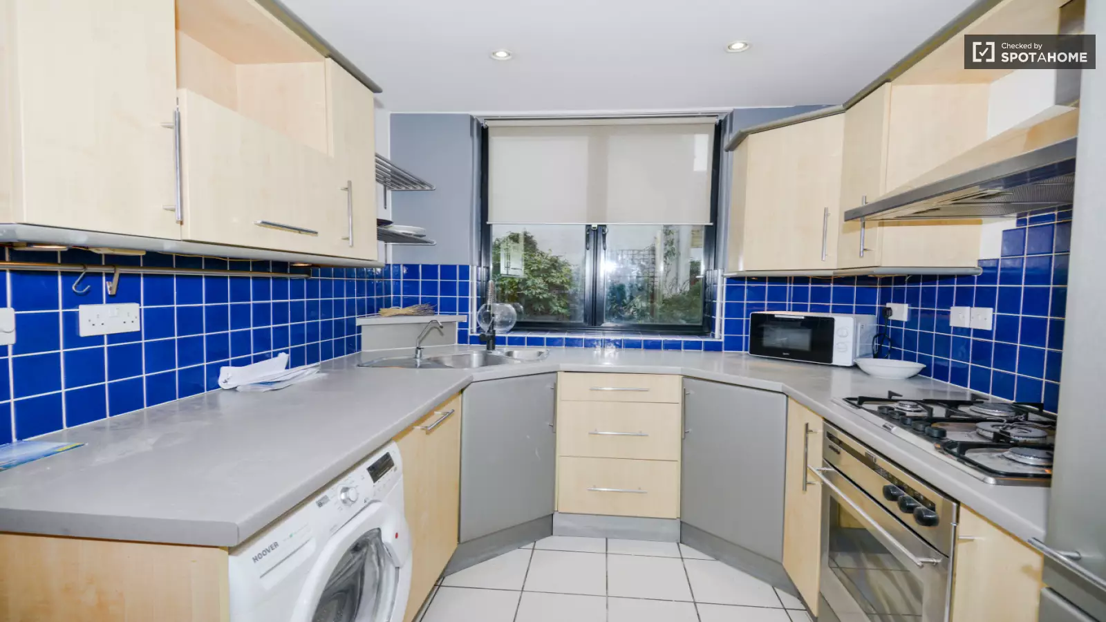 Flat Parry Road in City of Westminster
