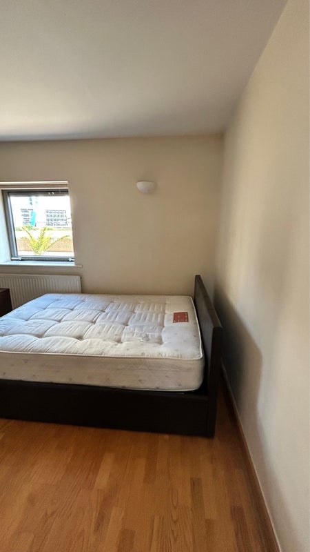 Flat Selsdon Way in Greater London