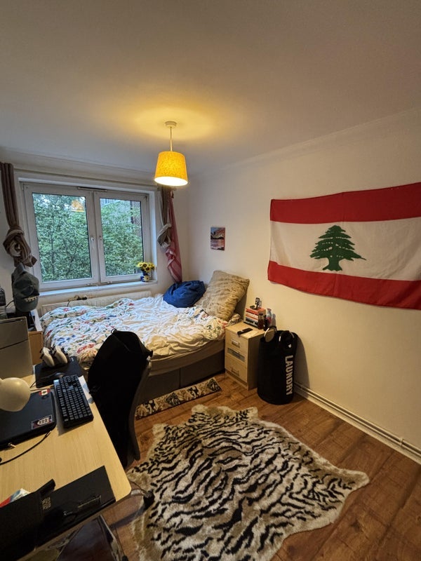 Room Wellington Row in Greater London
