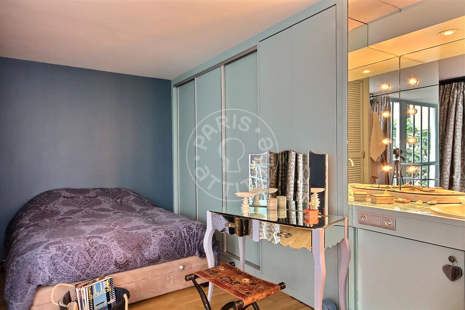Flat Rue de la Grande Chaumière in Paris