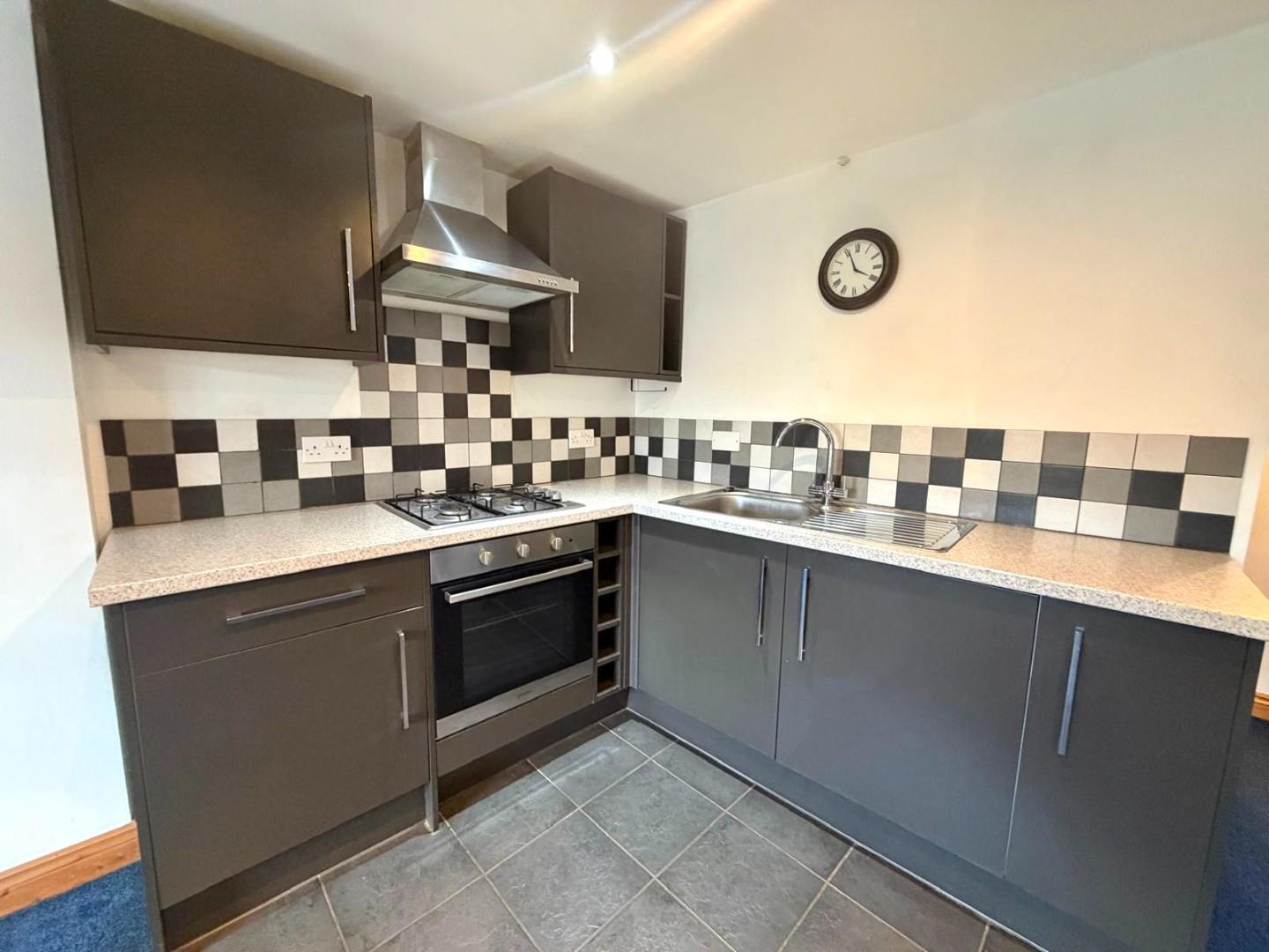Flat The Square in Earls Barton