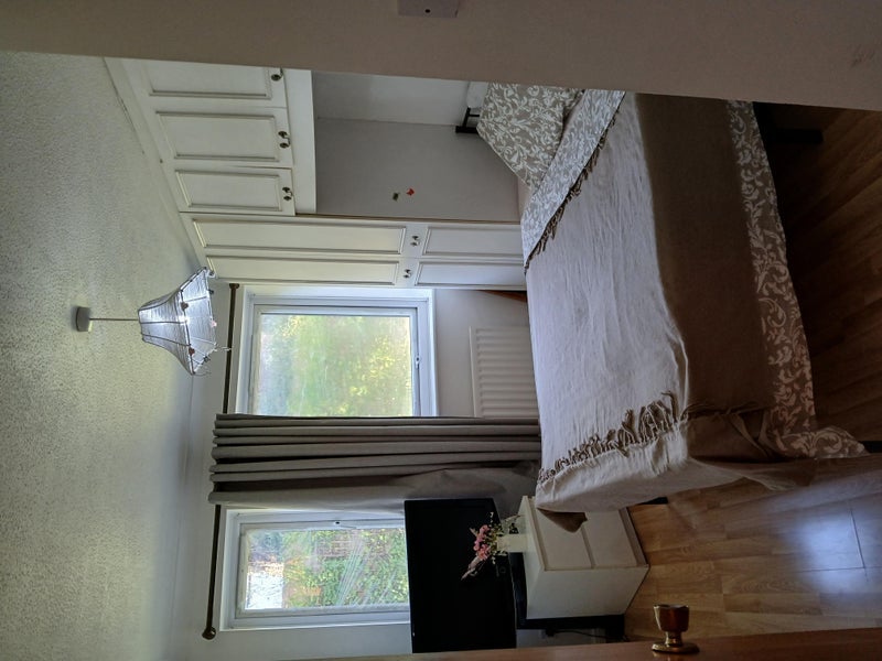 Flat Tomlinson Close in Greater London
