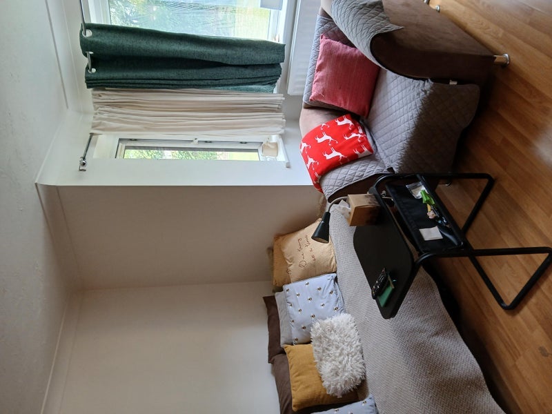 Flat Tomlinson Close in Greater London