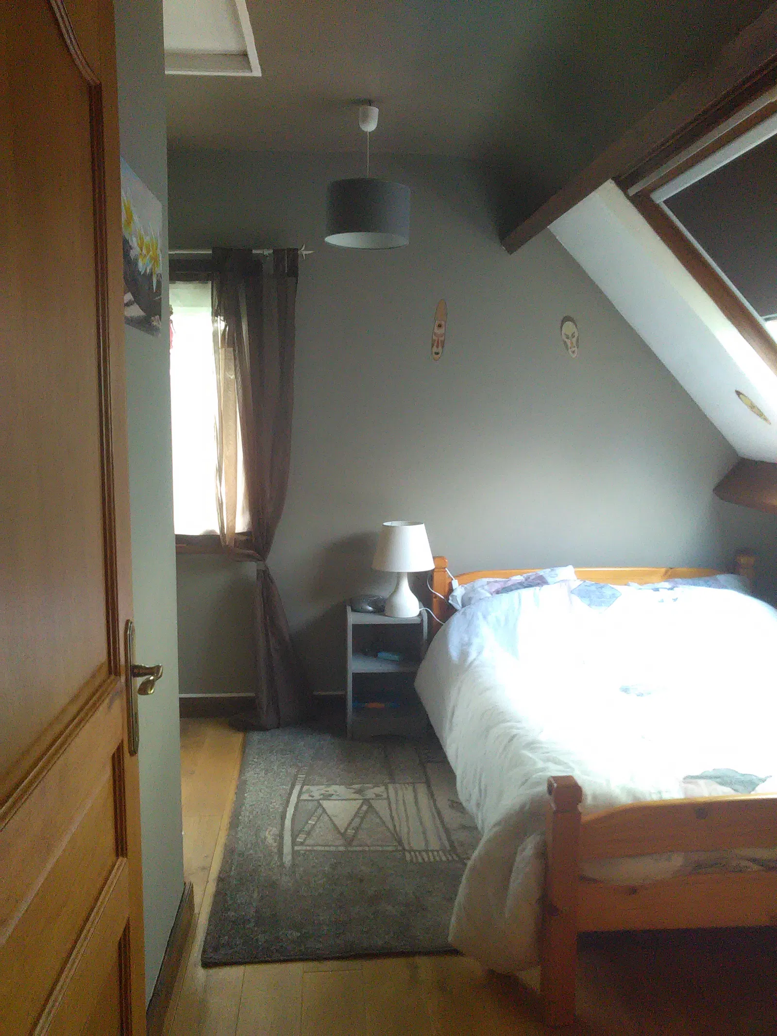 Room Rue Edmond Rostand in La Ferté-Alais