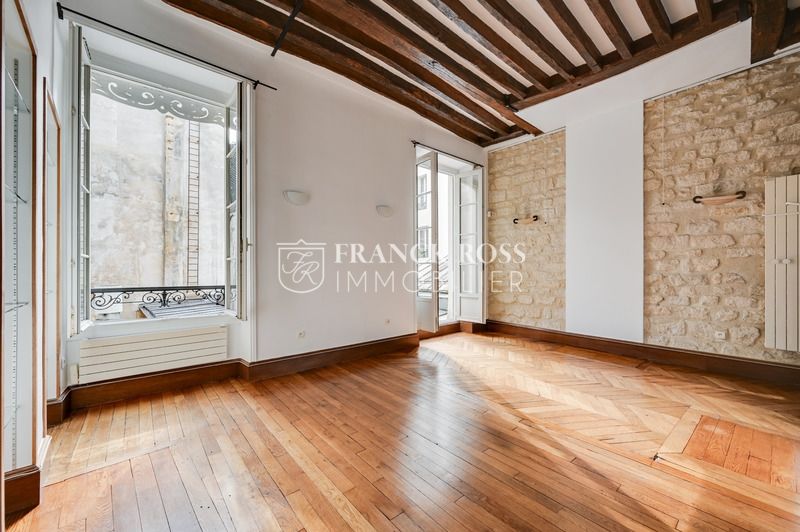 Appartement Rue Saint-André des Arts à Paris