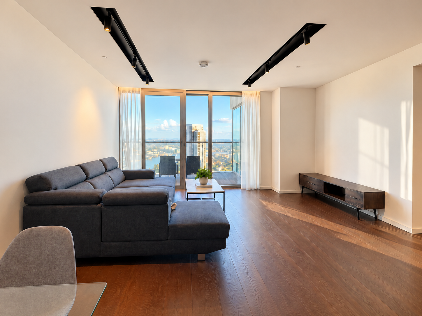 Flat Park Drive in Greater London