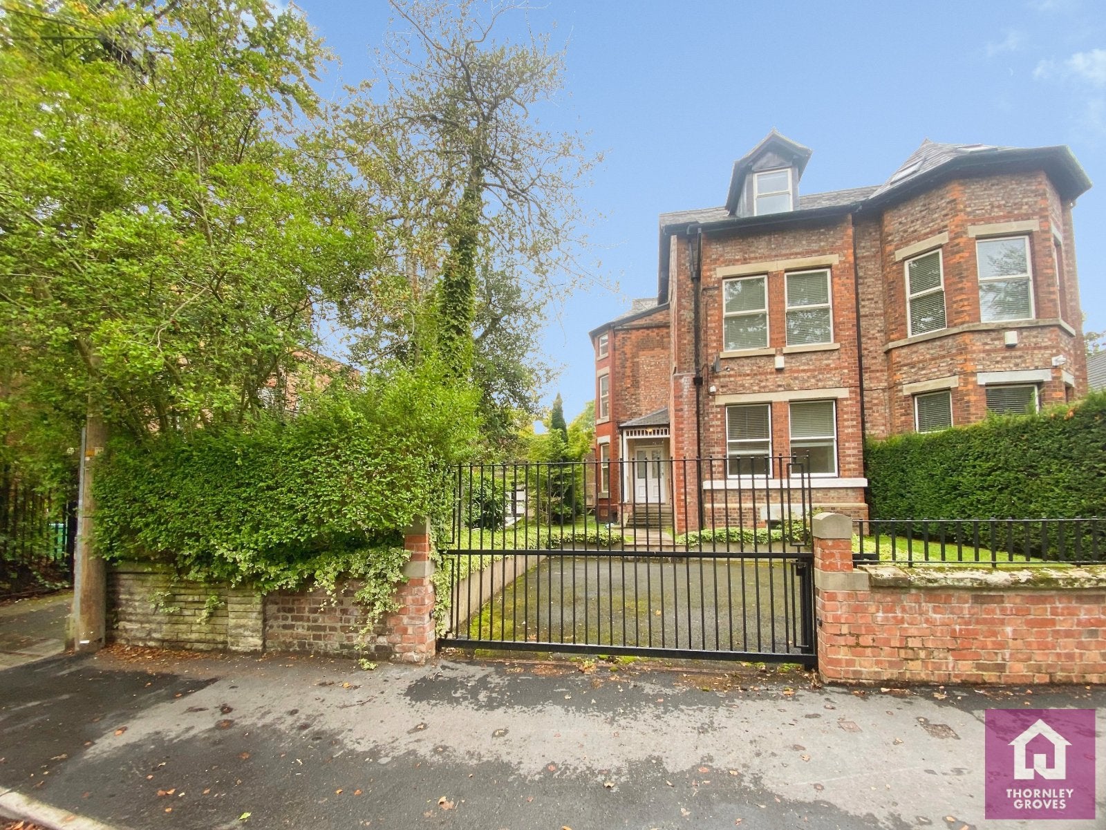 House Queenston Road in Manchester