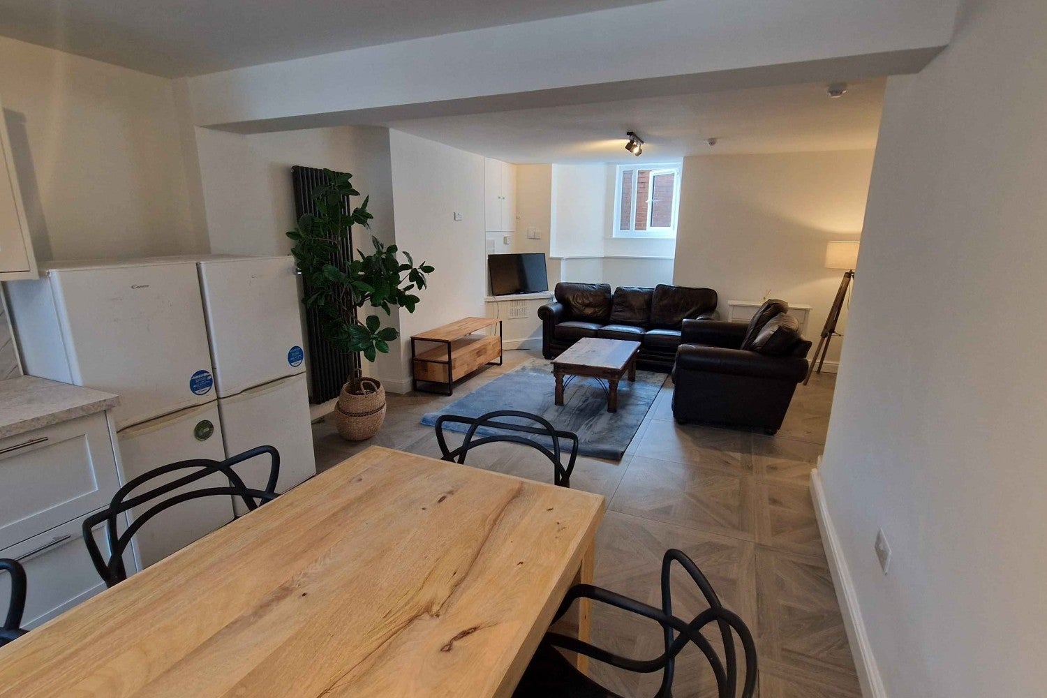 Room Delph Lane in Leeds