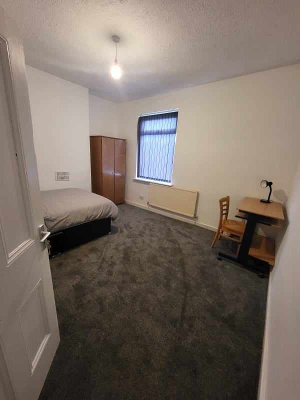 Room Longton Lane in St Helens