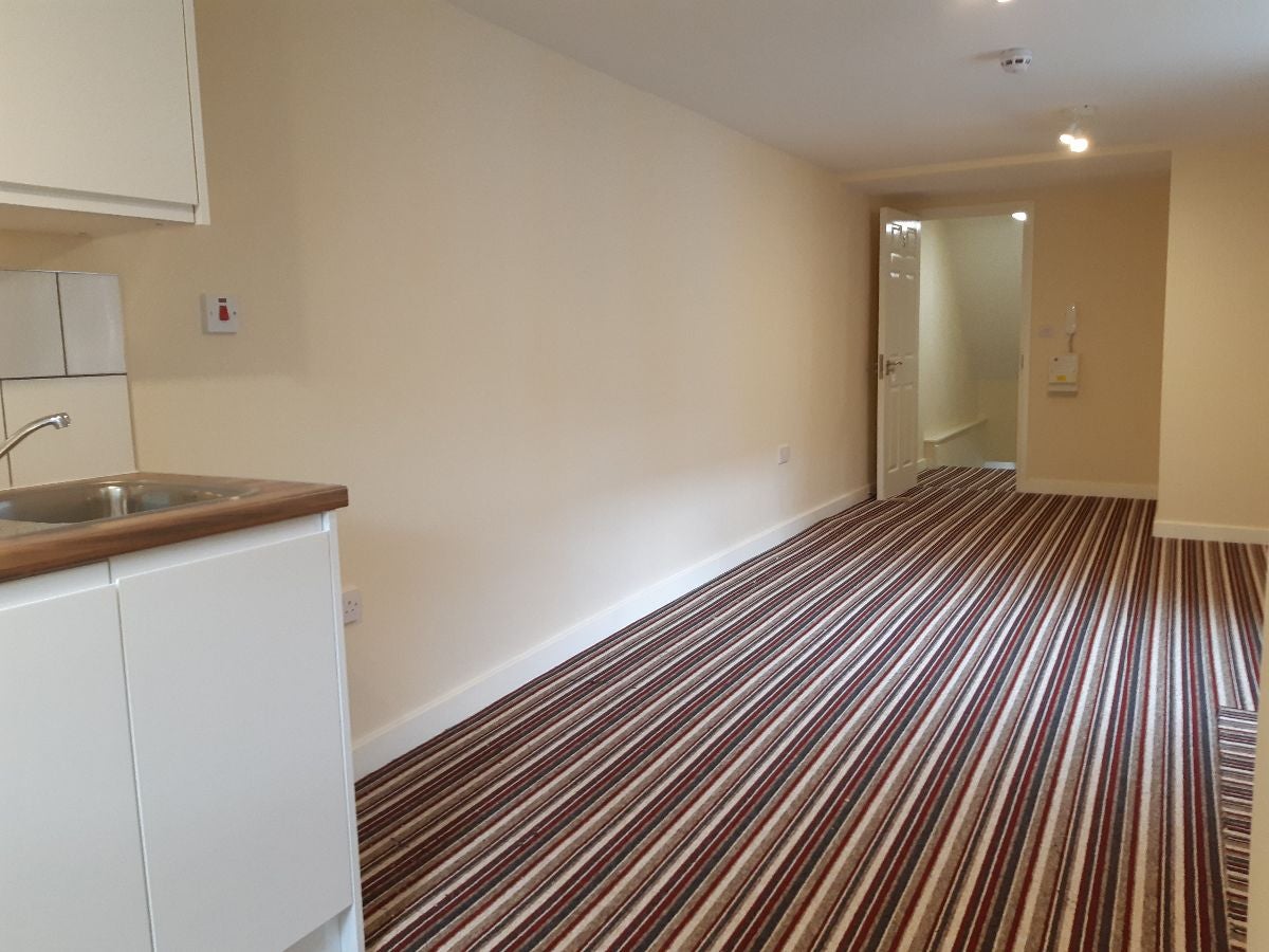 Room Northbrook Road in Greater London