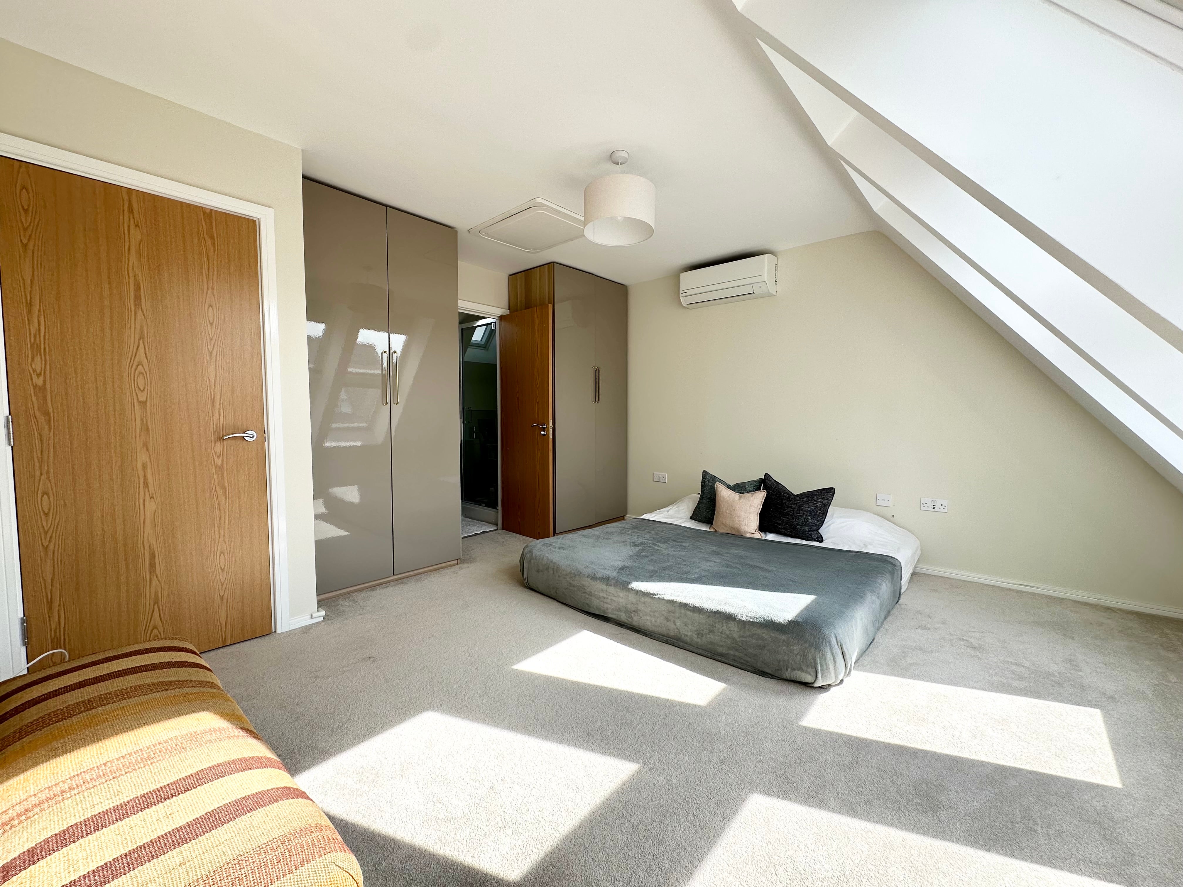 House Linseed Crescent in Salford