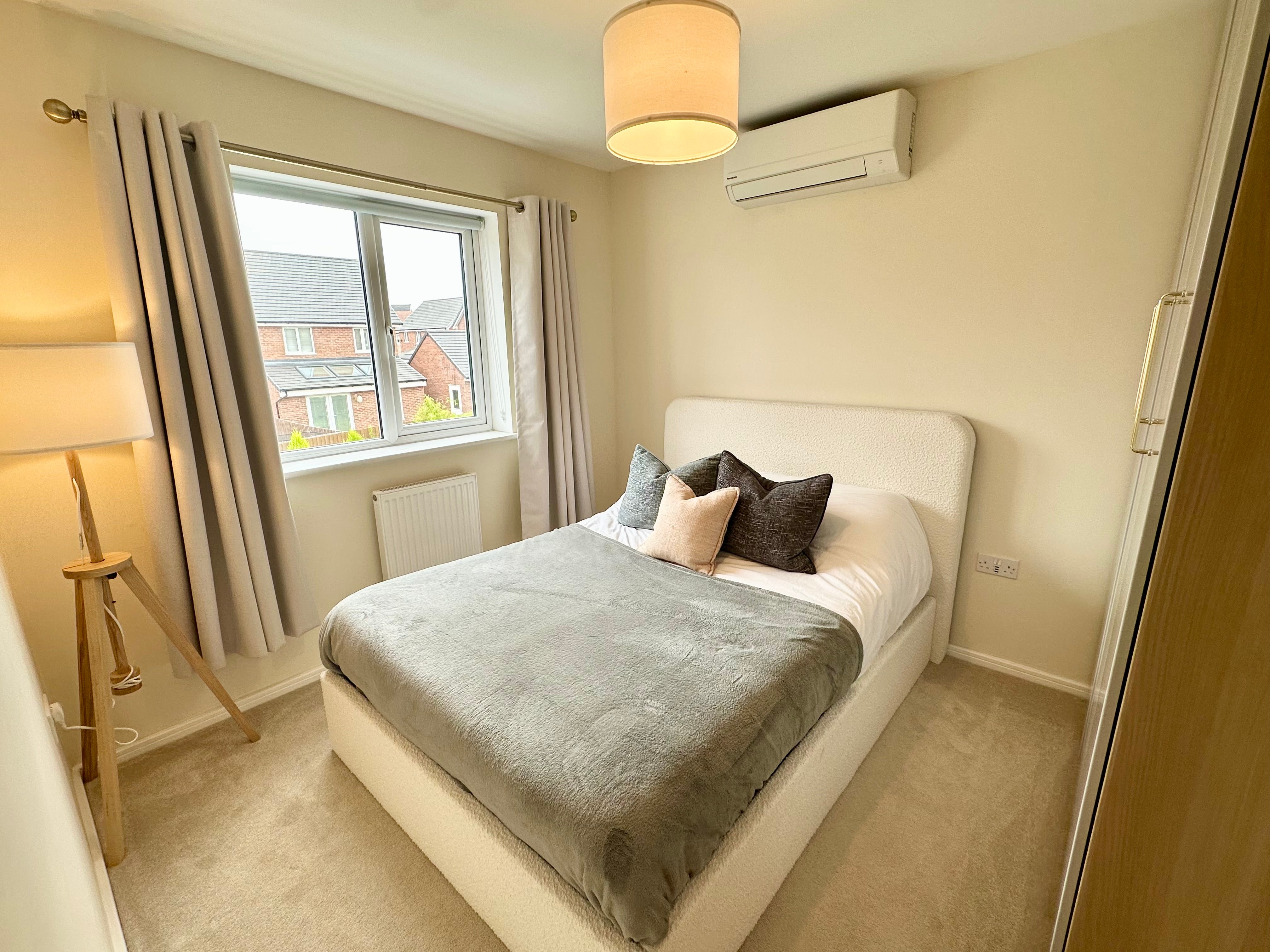 House Linseed Crescent in Salford