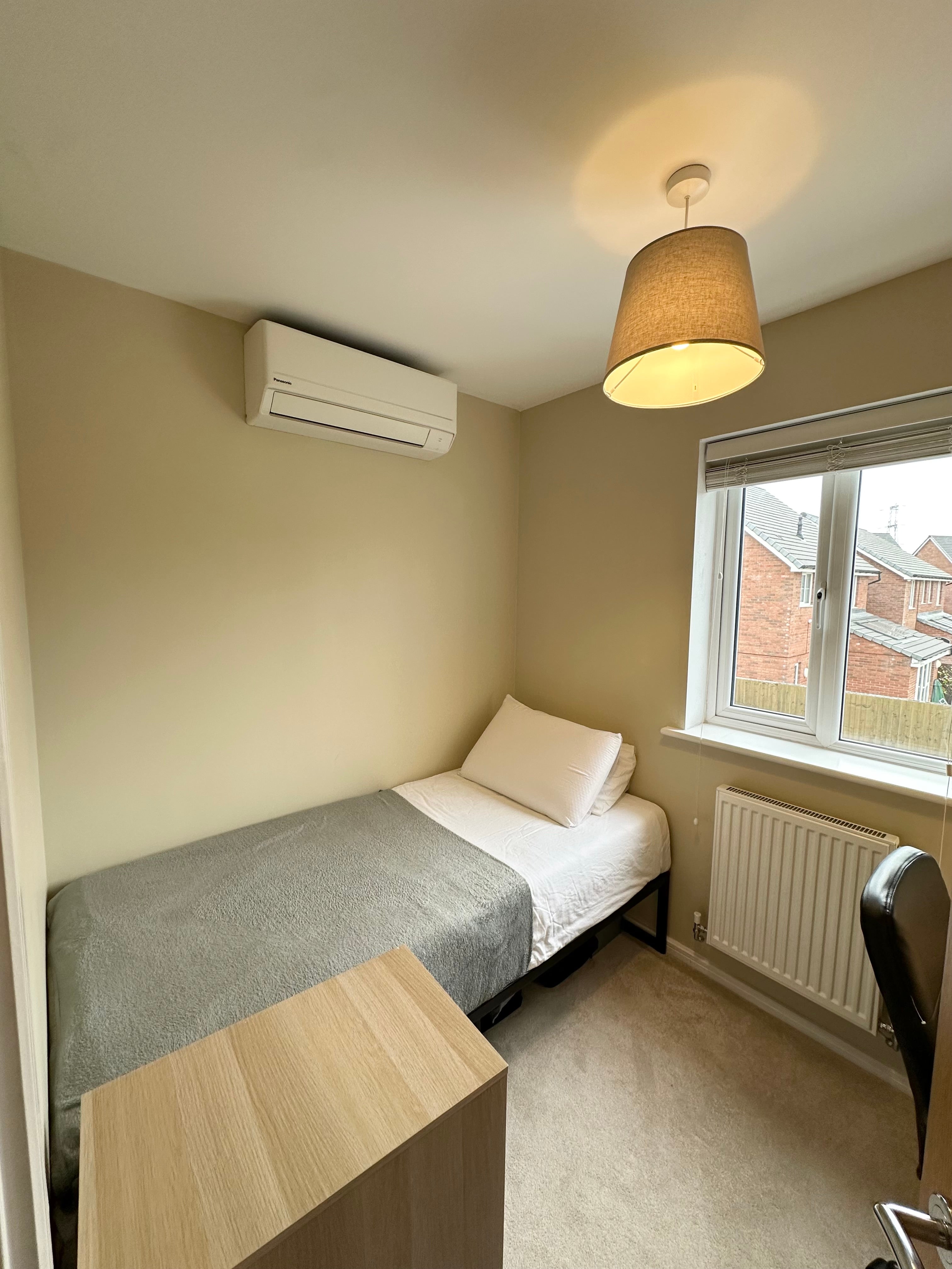 House Linseed Crescent in Salford
