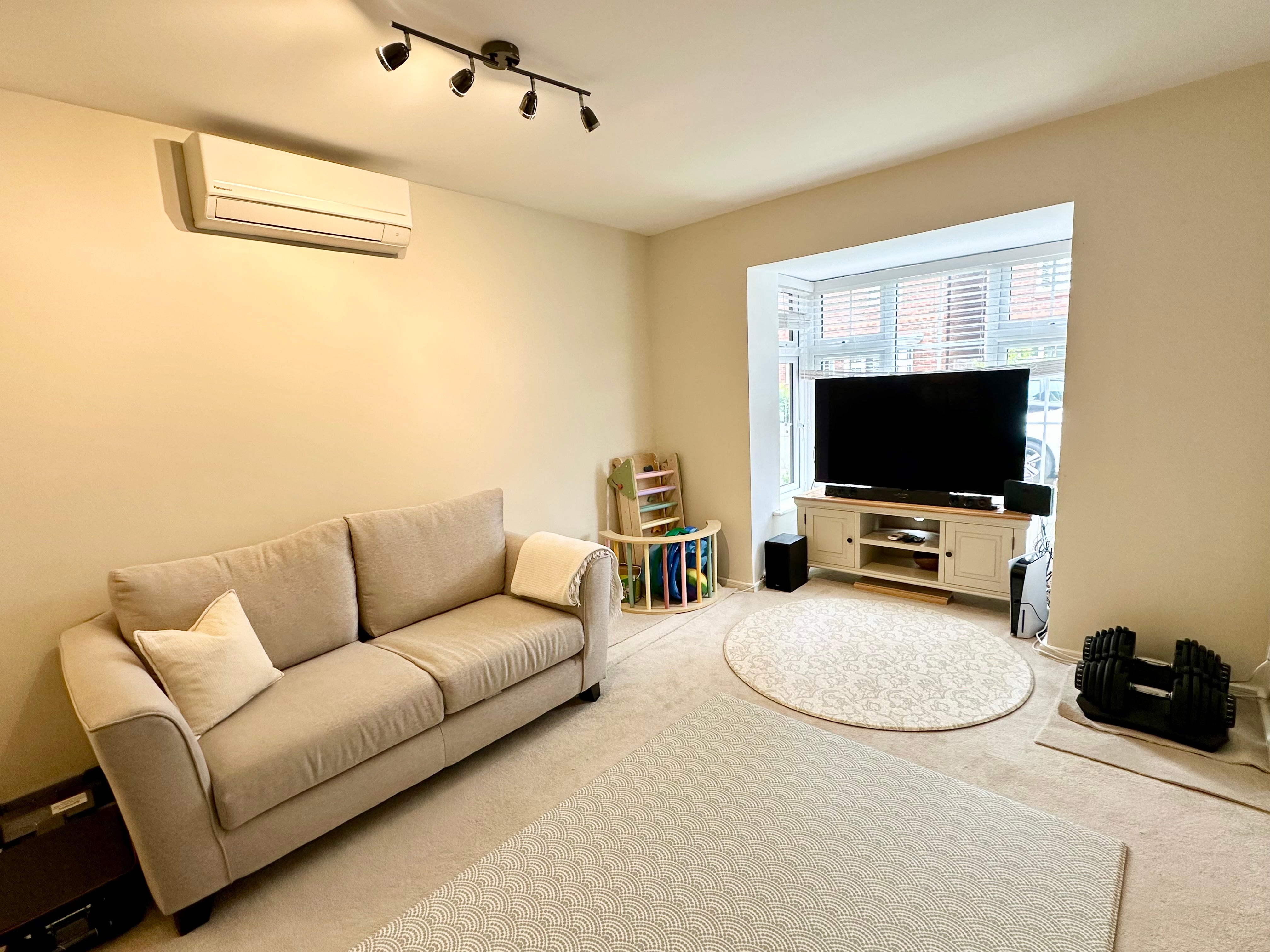 House Linseed Crescent in Salford