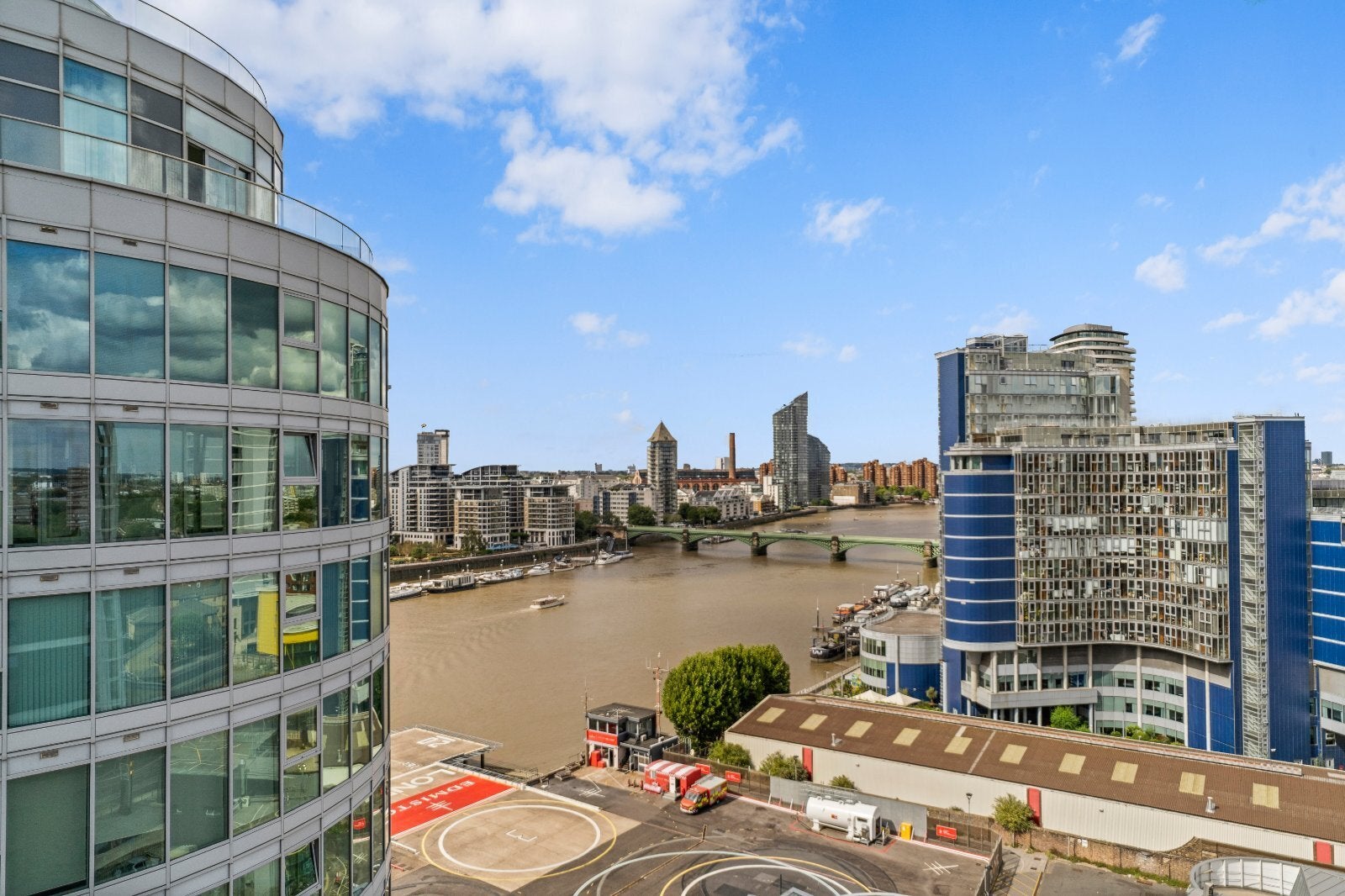 Flat Bridges Court in Greater London