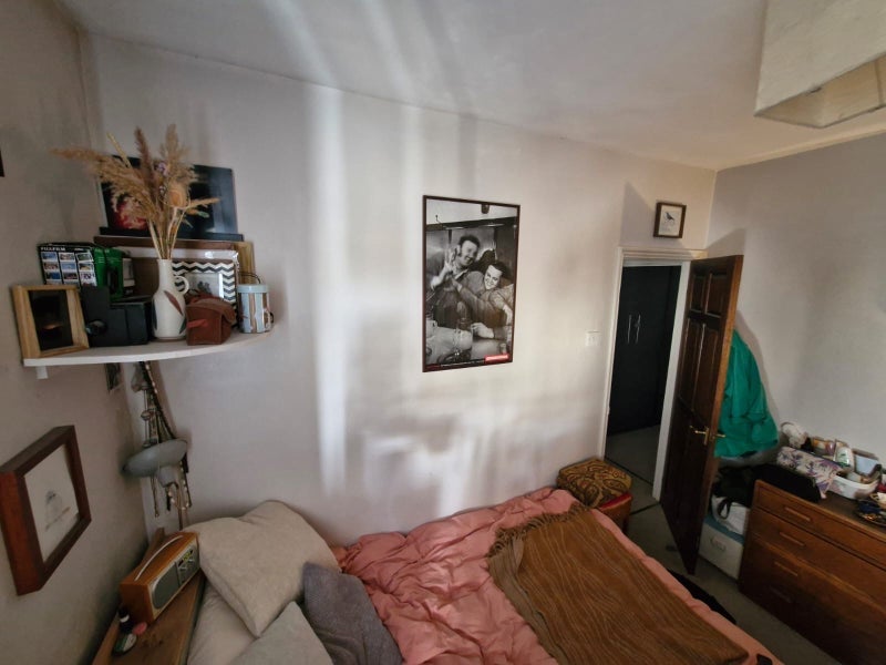 Room Globe Road in Greater London