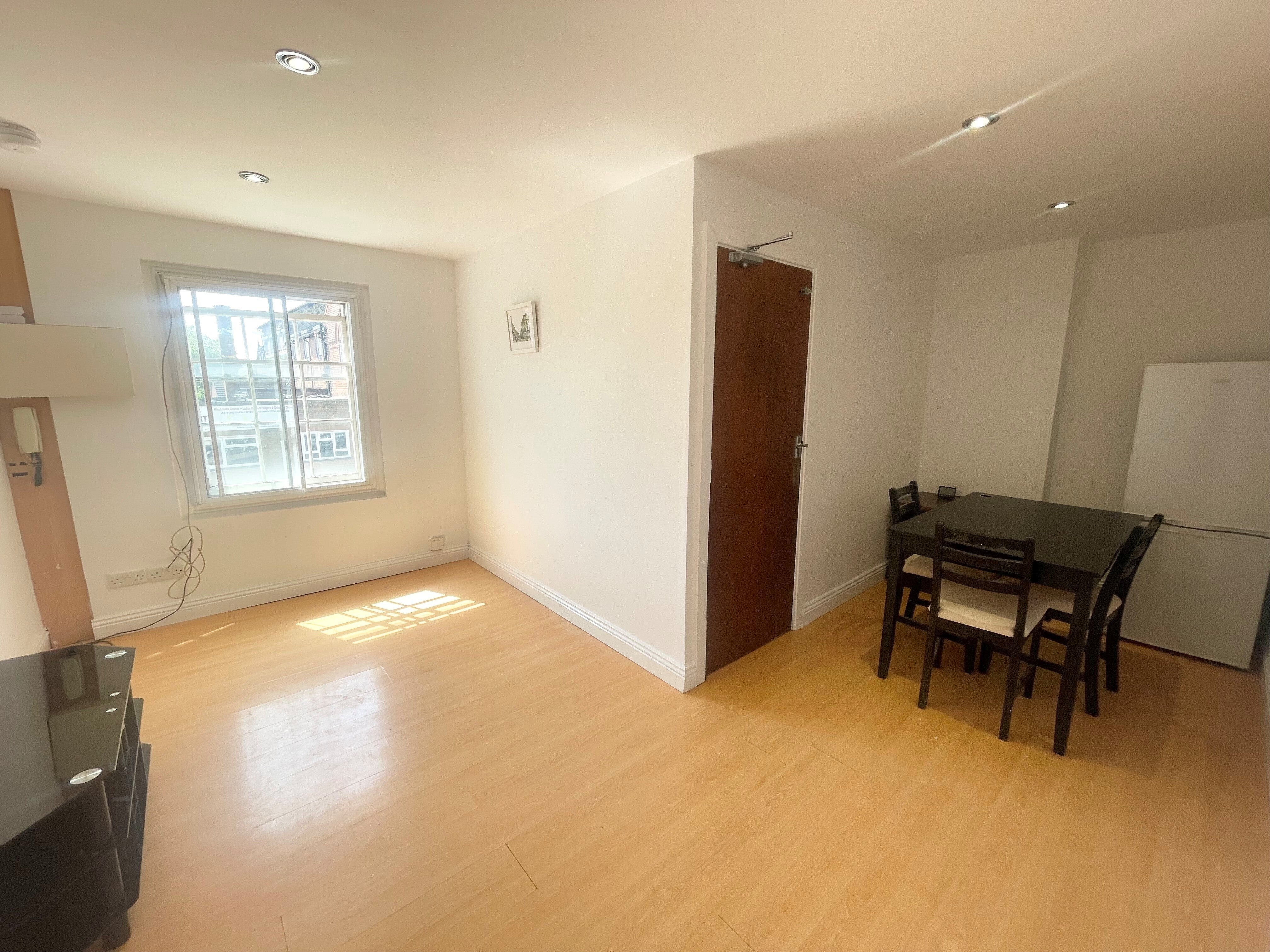 Flat Spencer Street in Royal Leamington Spa