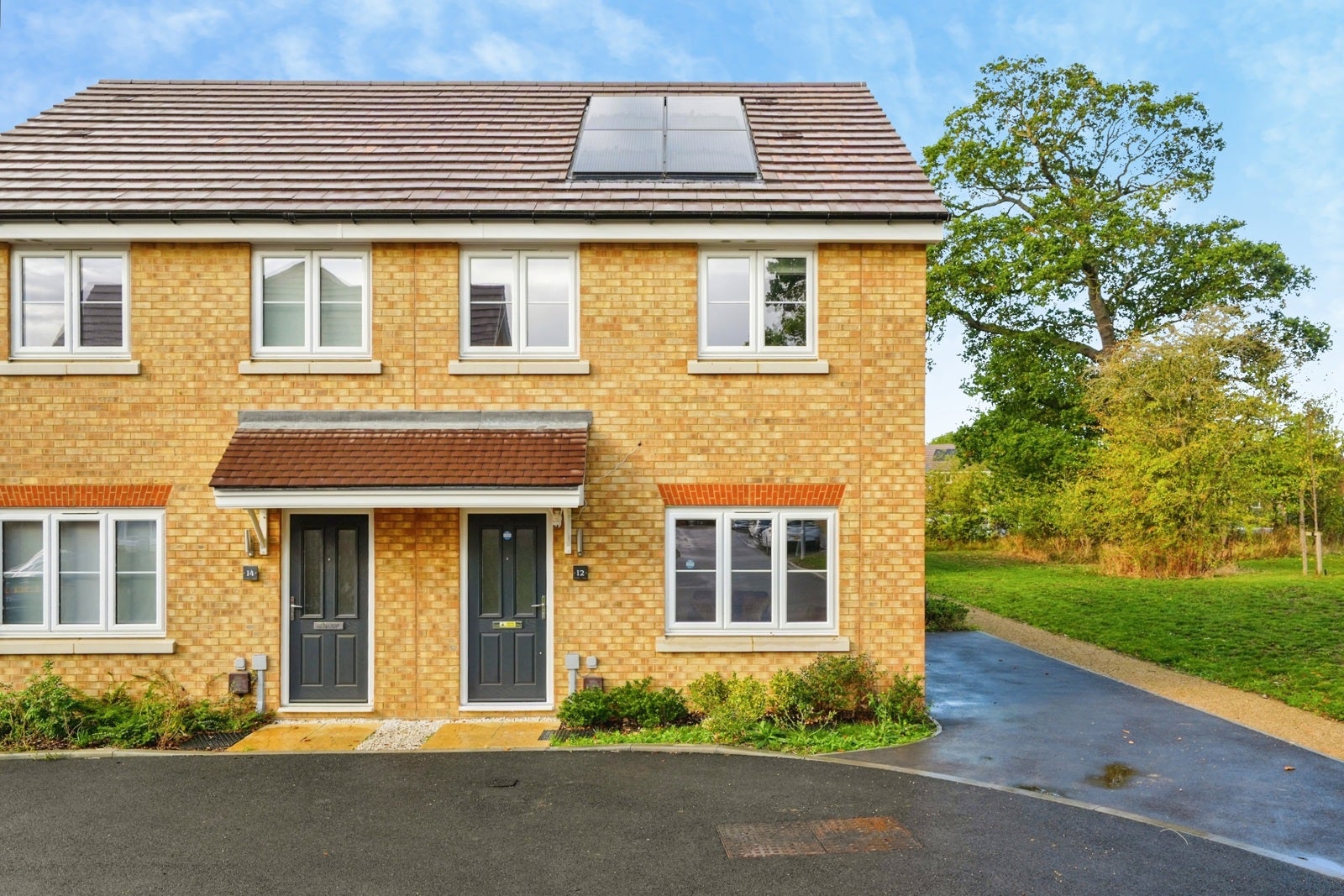House Selwyn Crescent in Radley