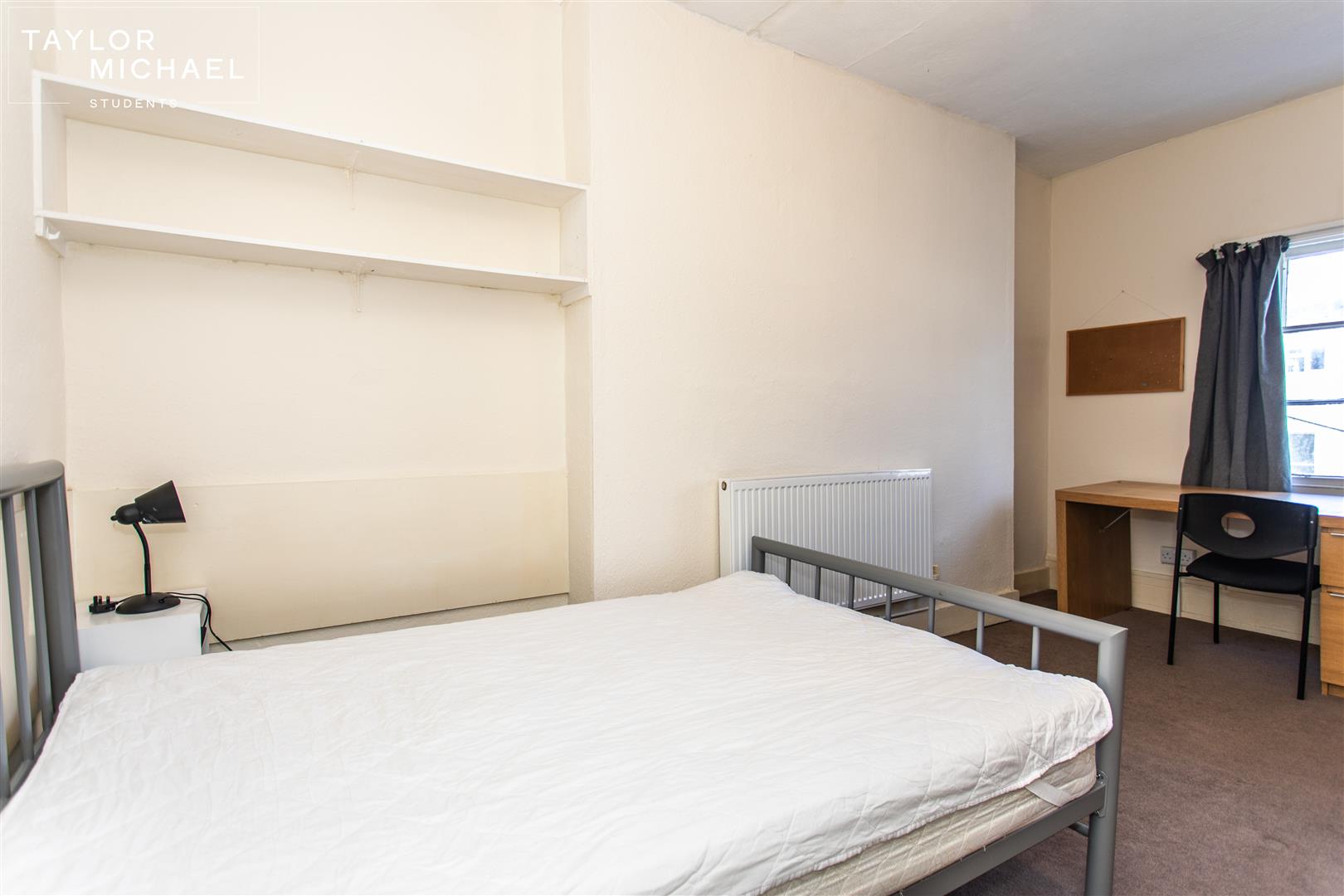 Room Bedford Square in Brighton