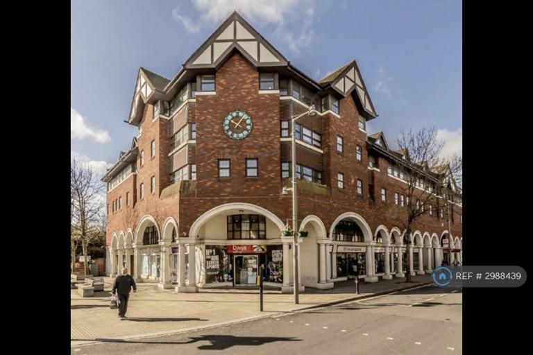 Flat Heath Road in Greater London