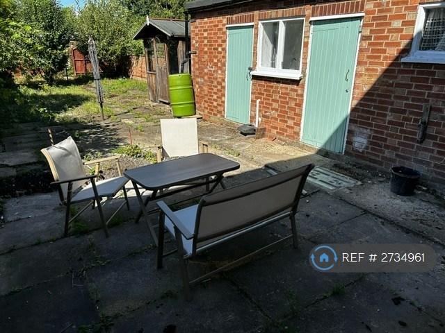 Room Granhams Close in South Cambridgeshire