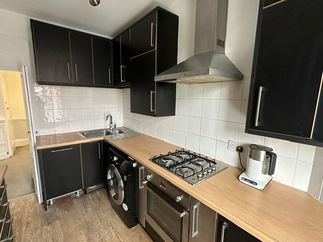 Flat New River Crescent in Greater London